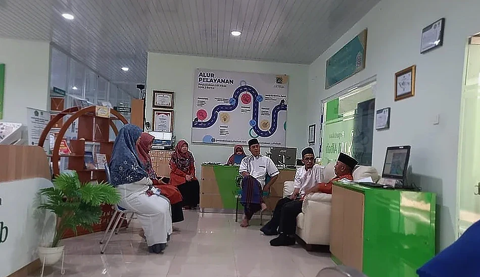 Tim Pengembang Perpustakaan MTsN 6 Bantul Kunjungi MAN 3 Tingkatkan Layanan