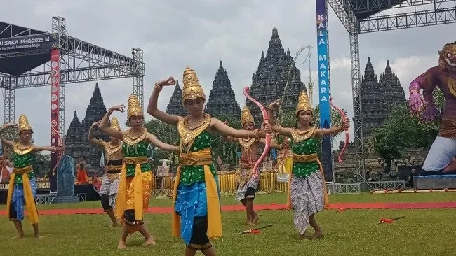 Sambut Nyepi, Ribuan Umat Hindu Ikuti Tawur Agung Kesanga Nasional di Candi Prambanan