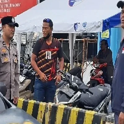 Polsek KSKP Merak Patroli Dialogis di Pelabuhan, Jaga Keamanan Warga
