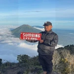 Pemuda Serang Berhasil Taklukkan Puncak Gunung Sumbing di Musim Hujan