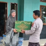 Polsek Kramatwatu Salurkan Paket Parcel ke Masyarakat Jelang Idul Fitri