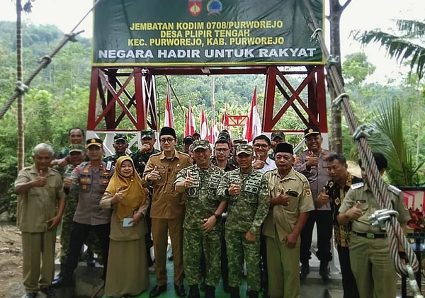 Danrem 072/Pamungkas Hadiri Peluncuran 200 Jembatan Garuda di Purworejo