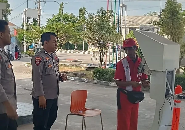 Polsek Cipocok Jaya Gelar Patroli Dialogis di SPBU, Ajak Warga Antisipasi Kriminalitas