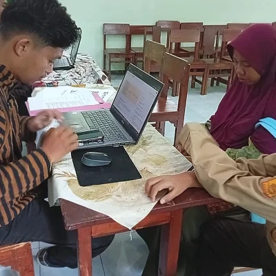 MTs N 6 Bantul Bantu Calon Siswa Baru Buat Email untuk Administrasi Digital