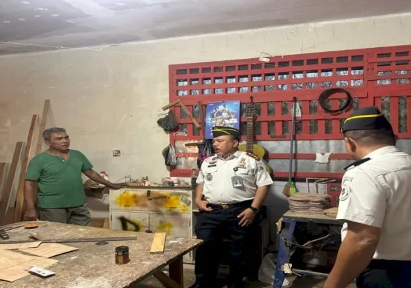 Kepala Lapas Tahuna Motivasi Warga Binaan Aktif Produksi Alat Musik Keroncong