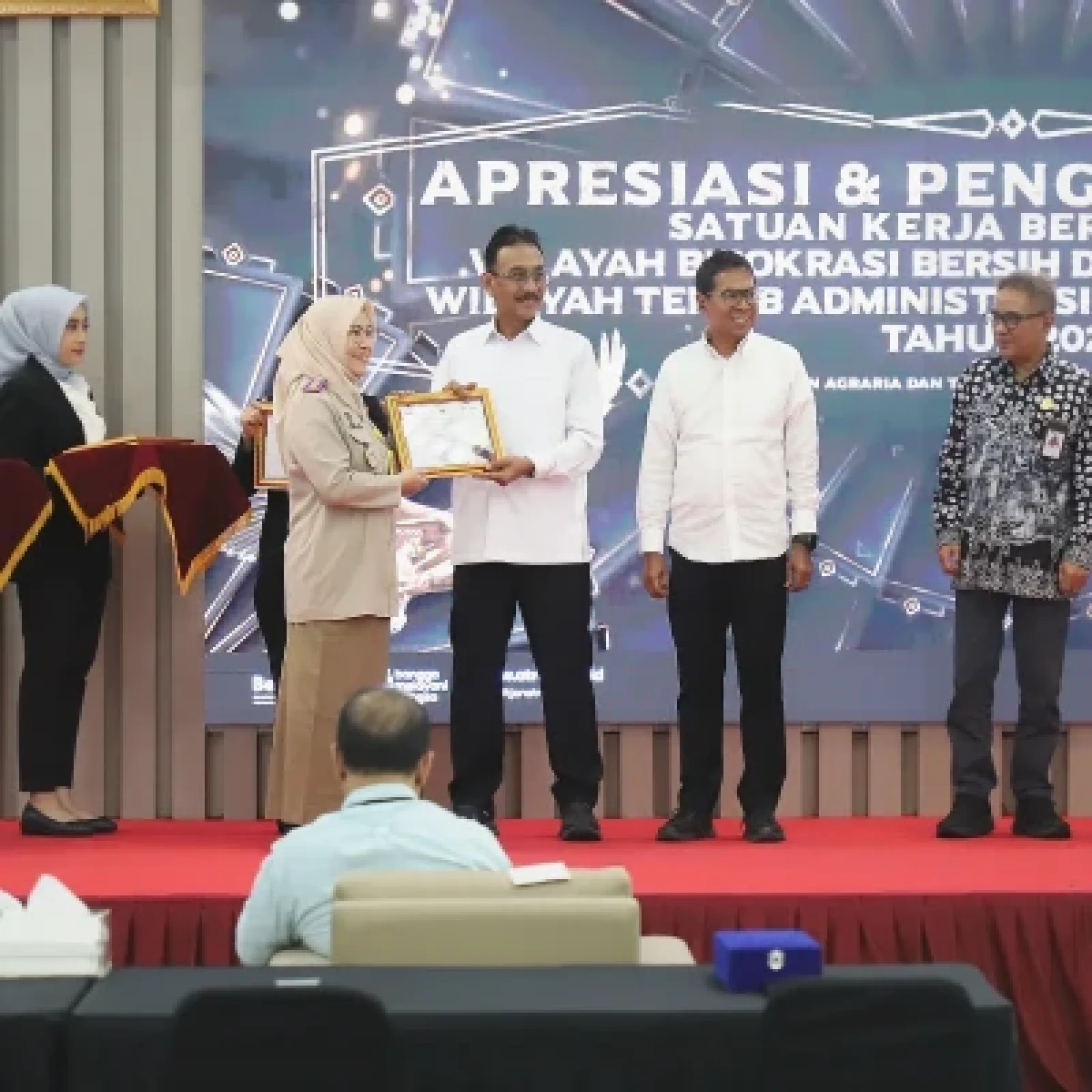 Kementerian ATR/BPN Apresiasi 1 Satker Peraih WBBM dan 31 Satker WTAB 2026