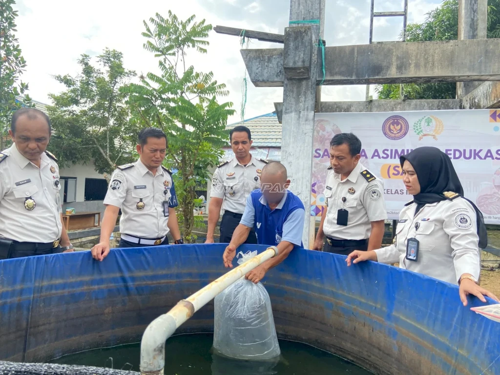 Lapas Tanjung Tebar 3.000 Bibit Lele, Bekali Warga Binaan Keterampilan Perikanan