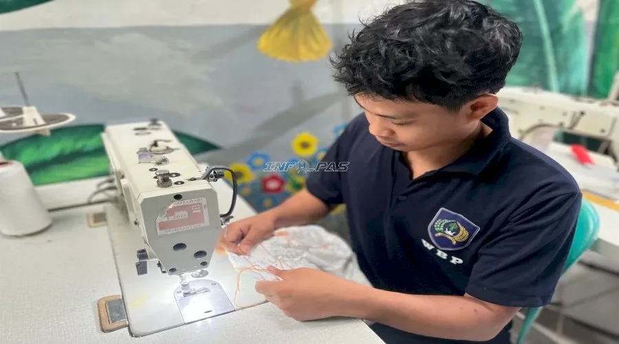 Lapas Kotabaru Kembangkan Produksi Sasirangan, Bekali Warga Binaan Keterampilan UMKM