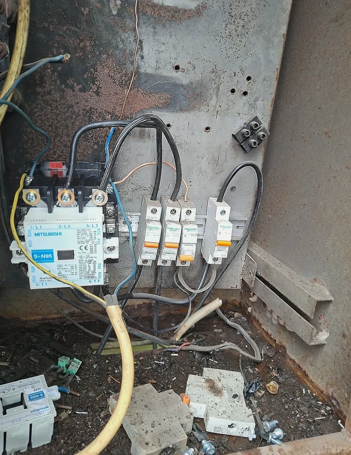 Dishub Kota Serang Ganti Kontaktor PJU di Panel Kabupaten, Jamin Penerangan Optimal