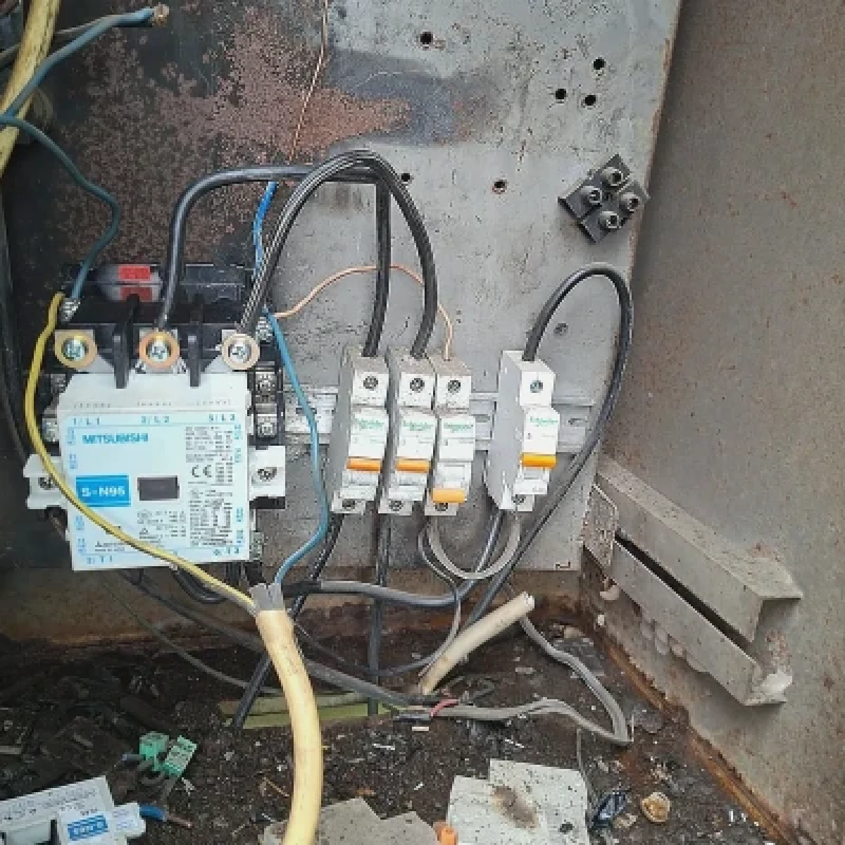 Dishub Kota Serang Ganti Kontaktor PJU di Panel Kabupaten, Jamin Penerangan Optimal