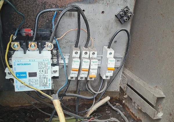 Dishub Kota Serang Ganti Kontaktor PJU di Panel Kabupaten, Jamin Penerangan Optimal