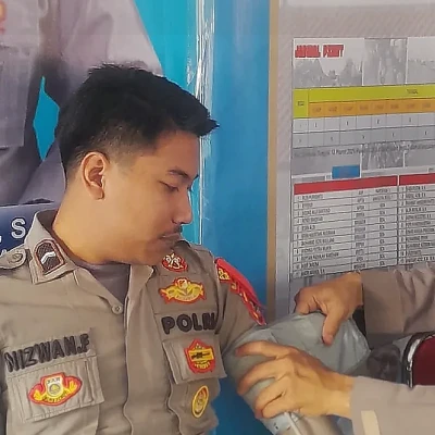 Sidokkes Polresta Serang Kota Cek Kesehatan Personel di Pos Pelayanan Alun-Alun