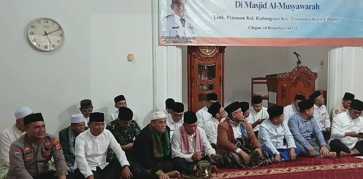 Bhabinkamtibmas Polsek Ciwandan Amankan Safari Ramadhan Provinsi Banten di Cilegon