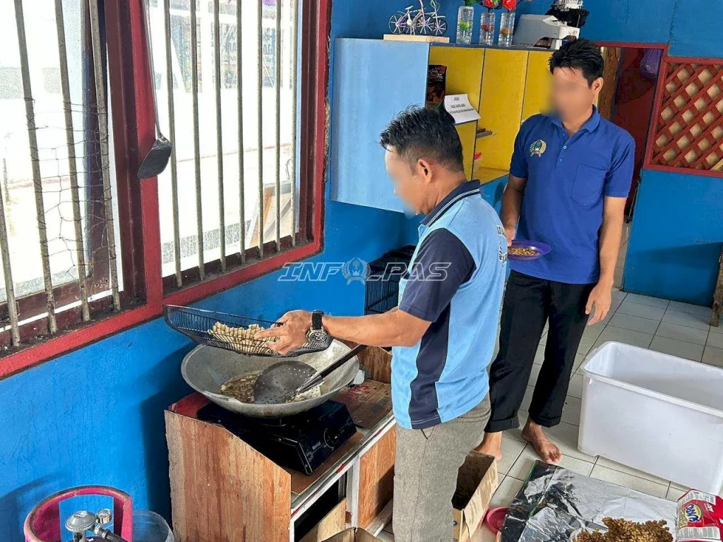 Rutan Marabahan Bekali Warga Binaan Keterampilan Produksi Makaroni Goreng