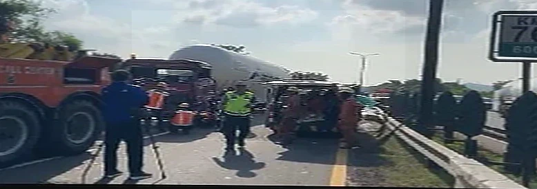 Dua Truk Kecelakaan di Tol Jakarta-Merak KM 76, Polda Banten Lakukan Evakuasi