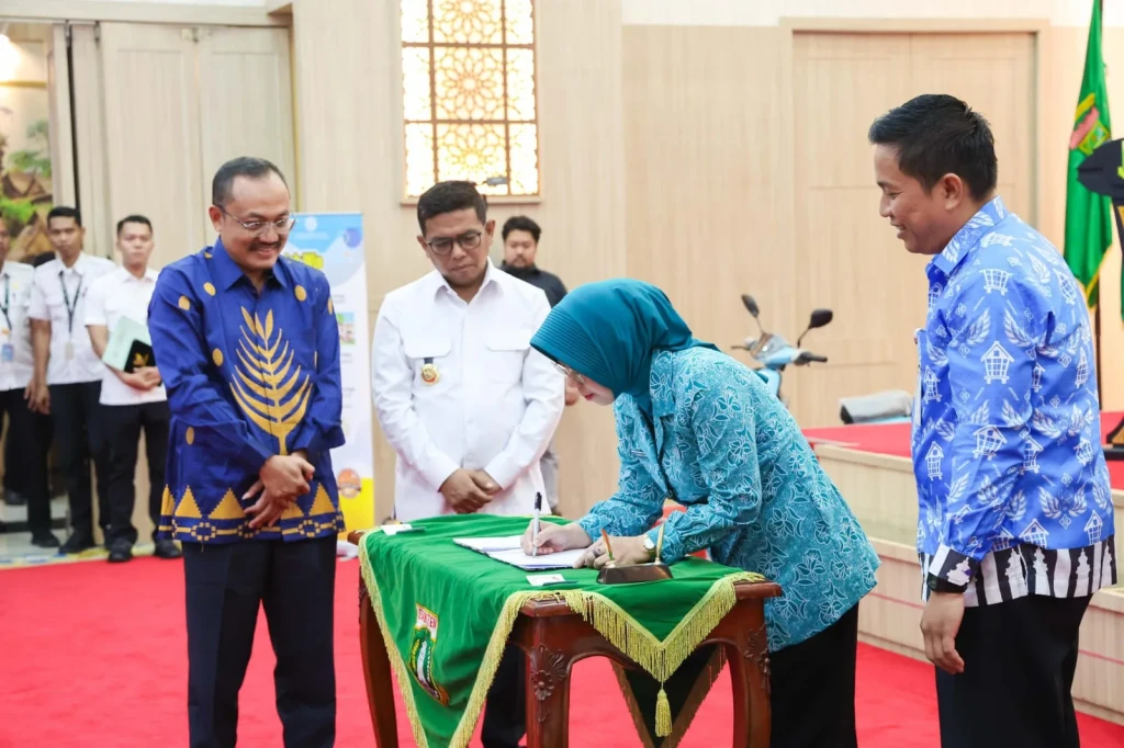 Gubernur Banten Andra Soni: Keluarga Kunci Keberhasilan Program Pembangunan