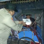 Polsek Rangkasbitung Bagikan Nasi Kotak Saat Patroli Sahur di Lebak