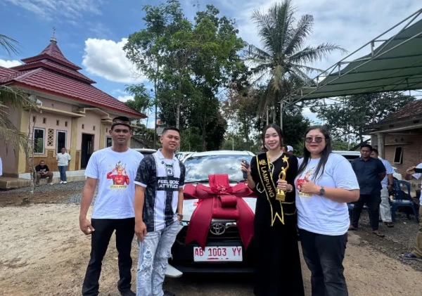 Perusahaan Rokok HS Hadiahi Mobil Pemenang KDI 2026 Asal Lampung Timur