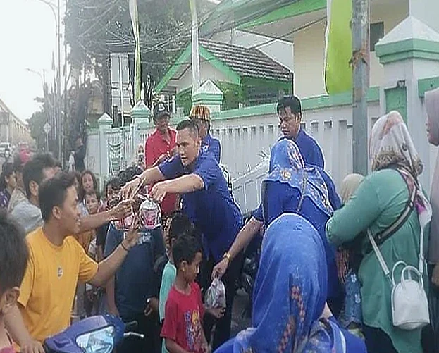 PKLP Bagikan Takjil di Bekasi, Pererat Silaturahmi Ramadan