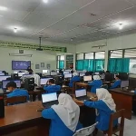 Siswa Kelas IX MTsN 4 Bantul Ikuti Ujian Praktik Fikih di Masjid