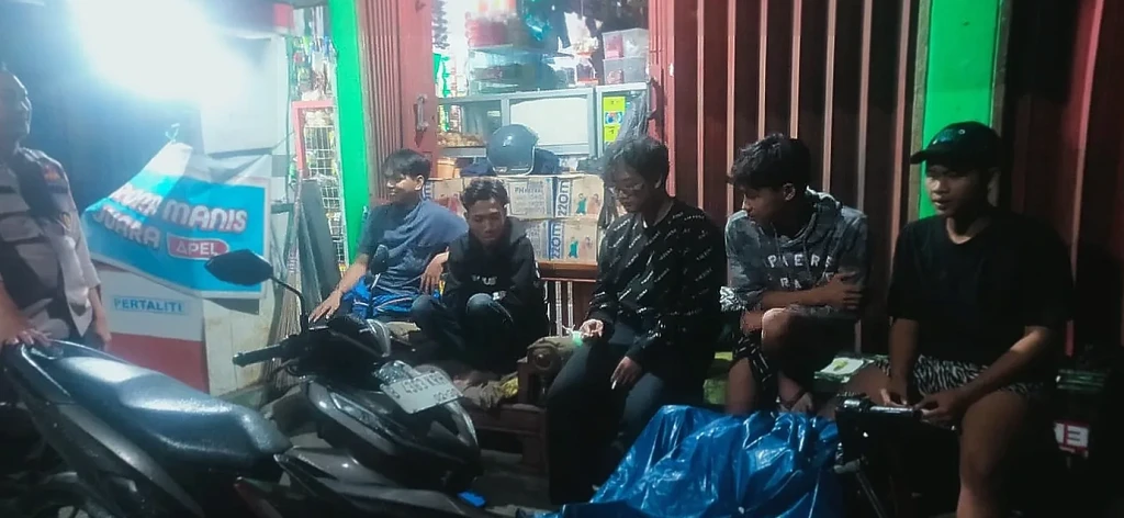 Polsek Kramatwatu Patroli ke Pemuda, Ingatkan Kamtibmas dan Cegah Balapan Liar