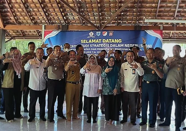 Lemhannas Kunjungi Bukit Si Nyonya Pandeglang, Soroti Potensi Ikan Mas Purbakala