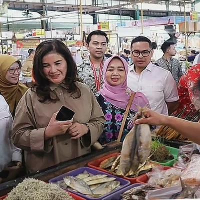 Pemkot Tangsel dan Komisi IX DPR RI Pantau Keamanan Pangan di Pasar Modern BSD