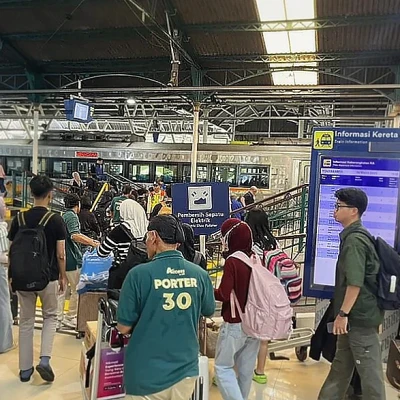 Penumpang Kereta Api Daop 6 Yogyakarta Tembus 51 Ribu Orang Saat Angkutan Lebaran 2026