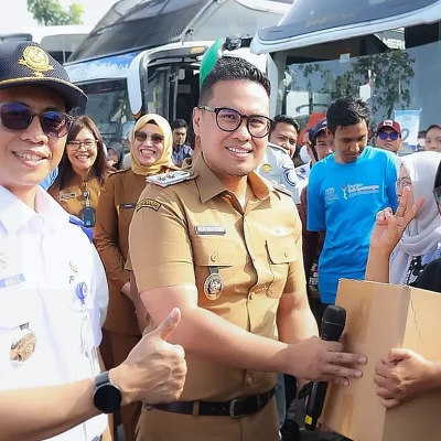 Wakil Wali Kota Tangsel dan Kemenhub Lepas Peserta Mudik Gratis 2026
