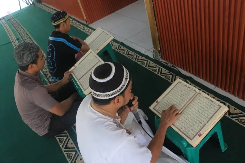 Warga Binaan Lapas Pemuda Madiun Antusias Mengaji Al-Qur'an Mandiri