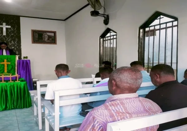 Warga Binaan Lapas Wahai Ikuti Ibadah Minggu Palma Jelang Pekan Suci Paskah