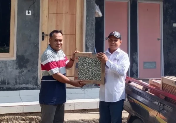 SMSI Banten Salurkan Bantuan Material untuk Pembangunan Pesantren di Serang