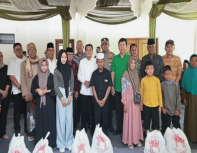Bupati Tangerang Apresiasi Toleransi di Klenteng Panongan Saat Santuni Yatim dan Bagikan Sembako