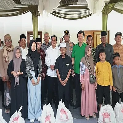 Bupati Tangerang Apresiasi Toleransi di Klenteng Panongan Saat Santuni Yatim dan Bagikan Sembako