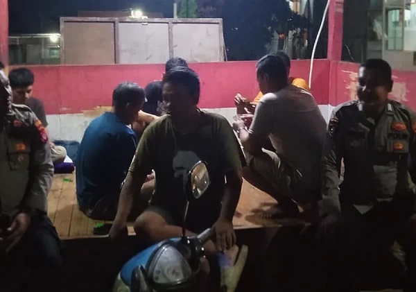 Polsek Cipocok Jaya Rutin Sambangi Pos Ronda, Cegah Gangguan Kamtibmas