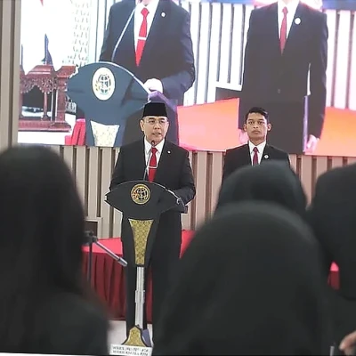 Wamen ATR/BPN Lantik 180 Pejabat, Tekankan Peran Ujung Tombak Layanan Pertanahan