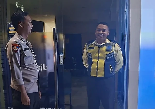 Polsek Kramatwatu Patroli Bank BJB, Ingatkan Satpam Waspada Kejahatan