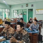 Empat Guru IPA MTsN 6 Bantul Ikuti Kupas Tuntas Soal Try Out di MTsN 5