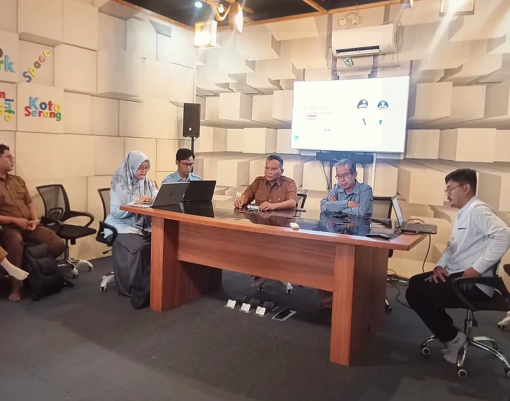 Diskominfo Kota Serang Gandeng Universitas Primagraha Bahas Konsep Smart City