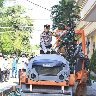 Polda Banten Musnahkan 7.733 Botol Miras Hasil Operasi Pekat Maung 2026