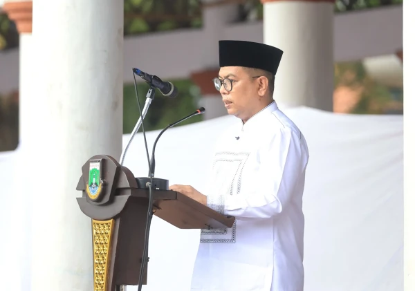 Gubernur Andra Soni Pimpin Salat Idulfitri di Serang, Ajak Pererat Silaturahmi