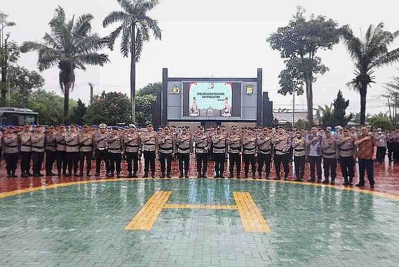 Kapolda Banten Pimpin Apel Pengecekan Kendaraan Operasional Jelang Operasi Ketupat Maung 2026