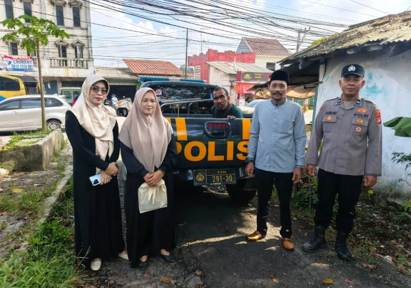 Bhabinkamtibmas Rangkasbitung Evakuasi Pria Terlantar Asal Tanjung Priok