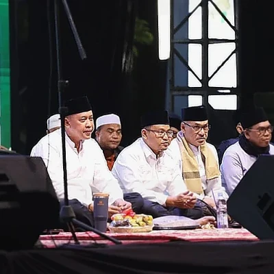 Wali Kota Bekasi Tri Adhianto Ajak Warga Perkuat Kebersamaan di Bekasi Bershalawat