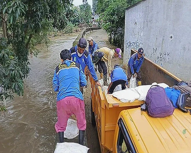 Pemkot Tangerang Pasang Kisdam Darurat di Duren Village Antisipasi Banjir Susulan