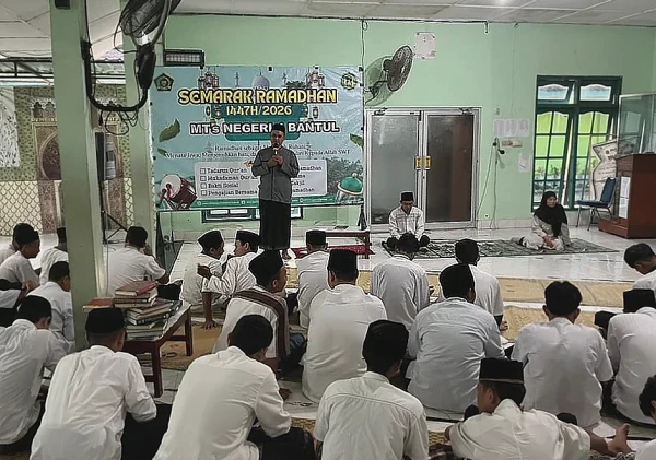Siswa Kelas IX MTsN 4 Bantul Tutup Ramadhan dengan Simaan dan Mujahadah