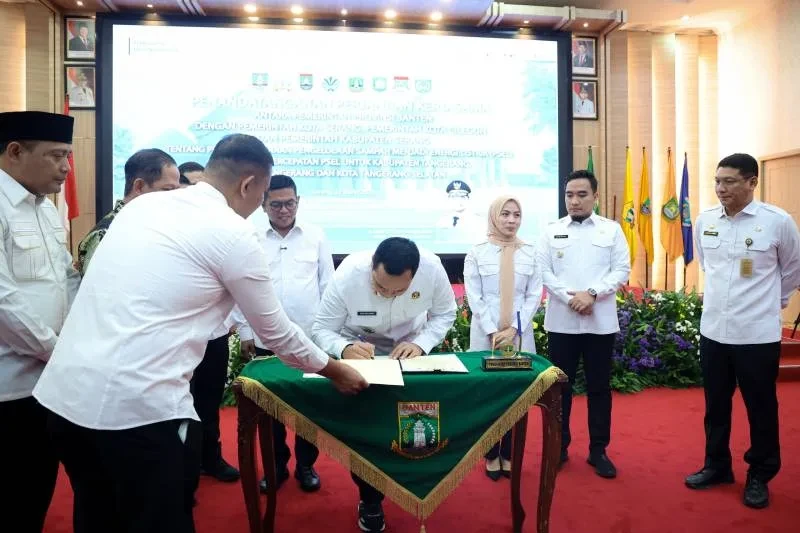 Gubernur Andra Soni Teken Kesepakatan Percepat PSEL di Banten