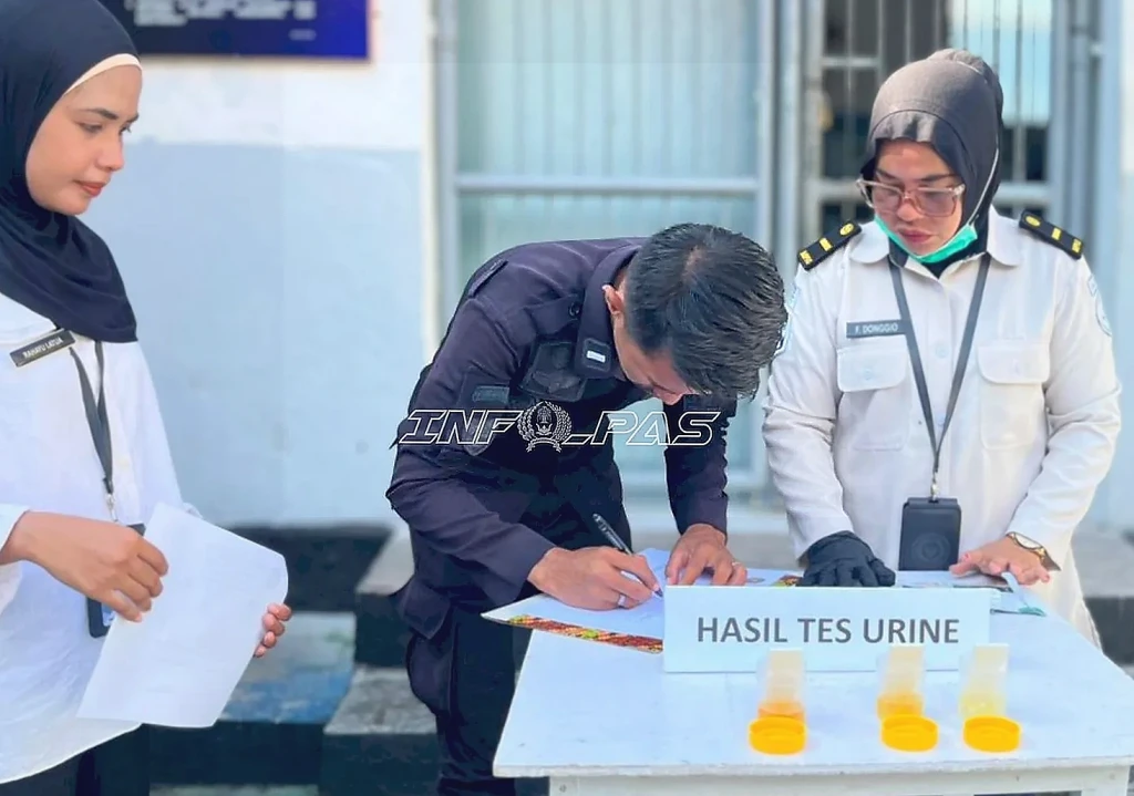 Lapas Bandanaira Gelar Tes Urine Acak untuk Warga Binaan dan Petugas
