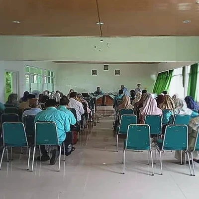 Kepala MTsN 4 Bantul Pimpin Rakor, Bahas Program Strategis dan Aturan Izin Guru