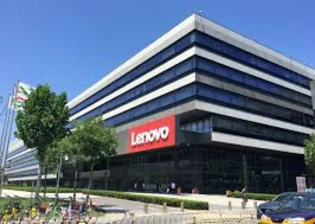 Lenovo Eksperimen Ponsel Layar 7,5 Inci dengan Kamera Periskop 200 MP
